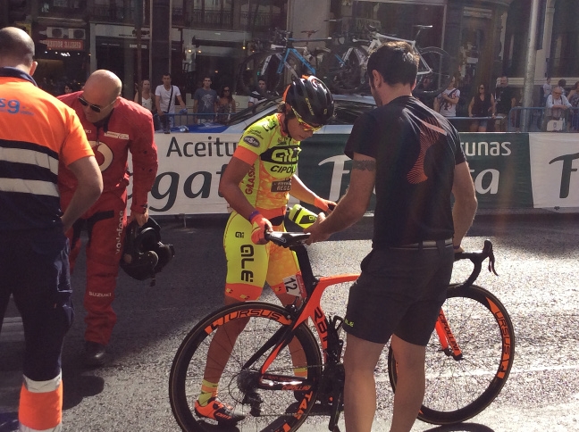1259 Ladies cycle race crash