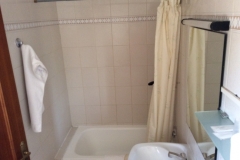 0433 U Bath Room