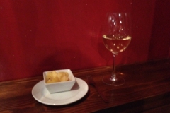 0589 Wine and tapas