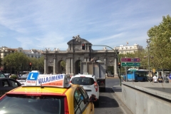 0680 Arch and traffic Madrid