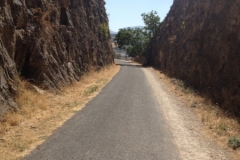 1290 road narrows