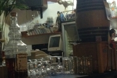 1352 Bar