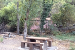 1536 picnic tables