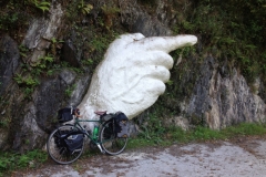 0086 1-9-16 Big hand sign