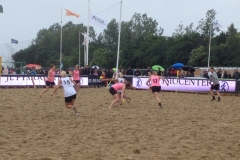9476 1-7  Beach football