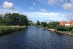 9493 2-7  river