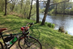 8865 20-5 BtS by the river