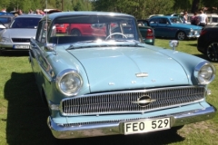 8976 27-5 Car show