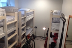 9087 3-6 hostel