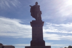 9235 11-6 statue