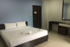 7530 8-4-19 bedroom
