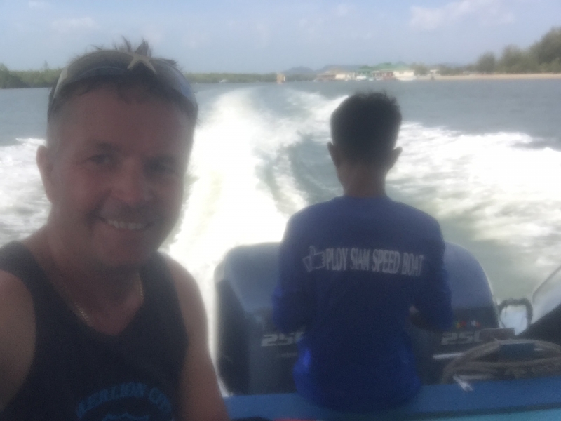 6765 8-3-19 speedboat