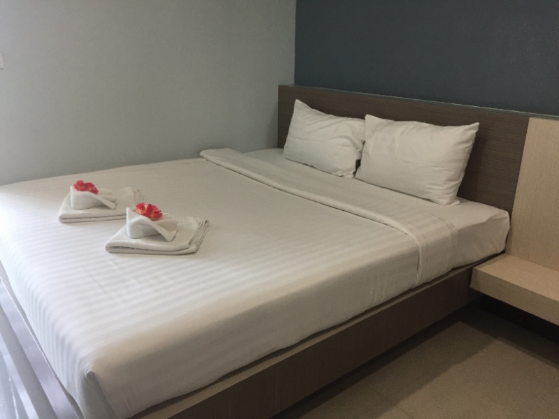 6874 14-3-19 double bed