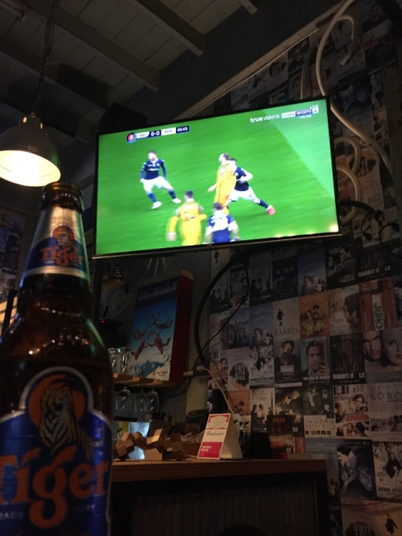 6993 17-3-19 TV Football