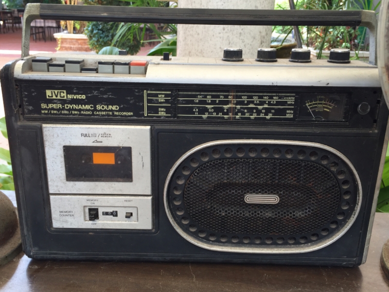 7165 23-3-19 cassette player