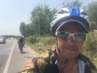 7212 24-3-19 cyclists