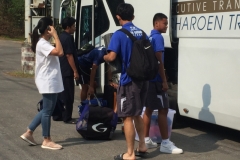 6956 16-3-19 boarding a coach