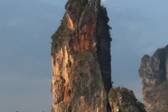 6988 17-3-19 cliff