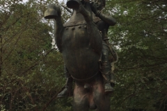 8349  12-5-19 Statue