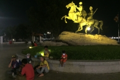 8459  18-5-19 statue