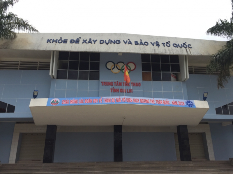 8707  9-6-19 stadium