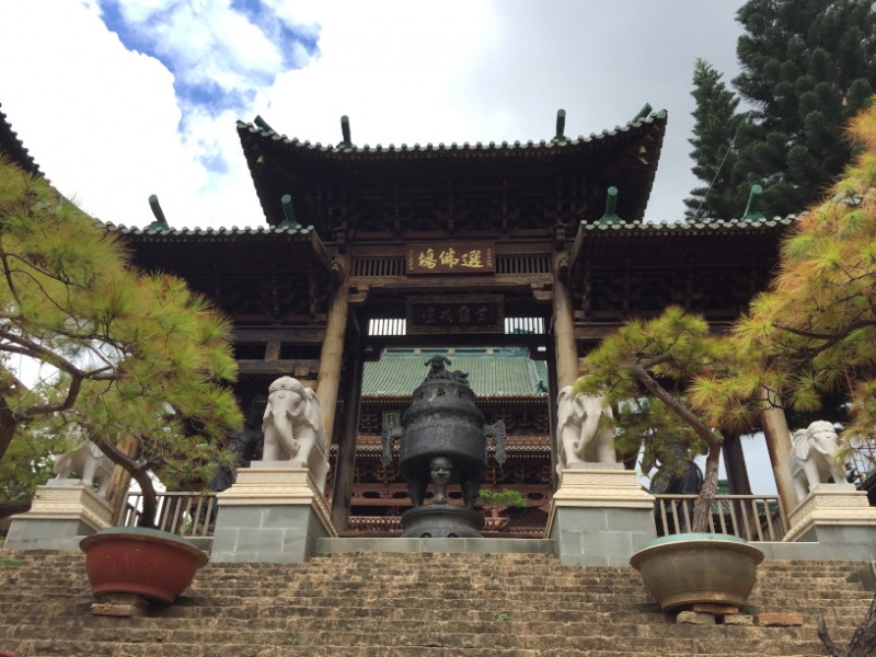 8713  9-6-19 temple