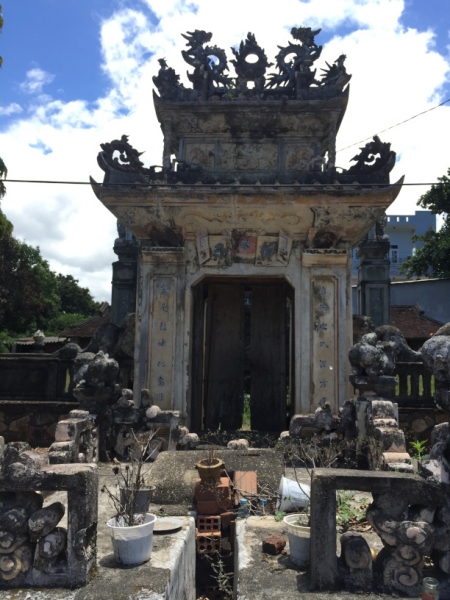 8754  11-6-19 old temple