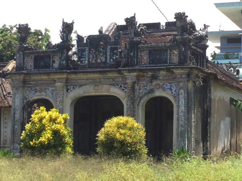 8756  11-6-19 old temple