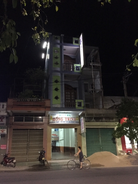 8796  11-6-19 IHotel Hong Trinh