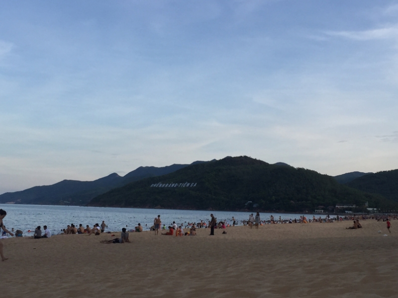8838  13-6-19 beach
