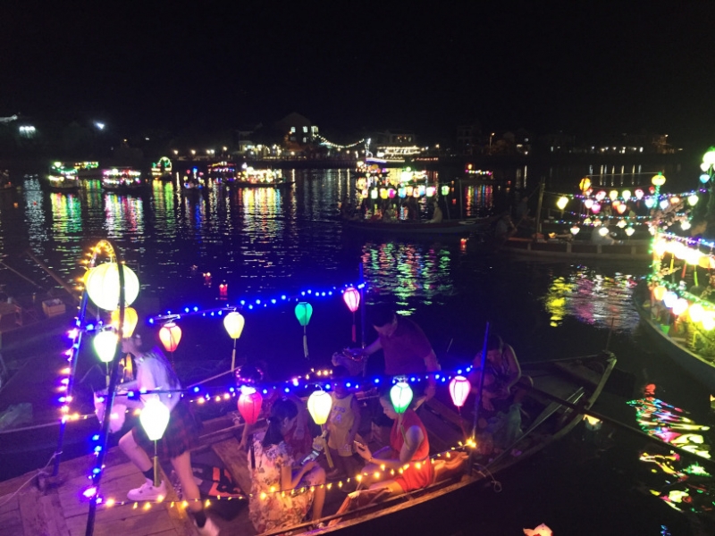 8937 17-6-19 boats