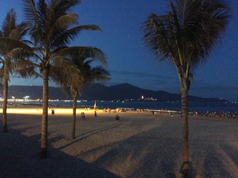 8955 18-6-19 beach