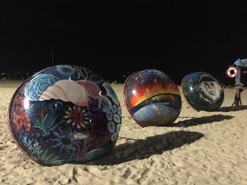 8971 18-6-19 globes
