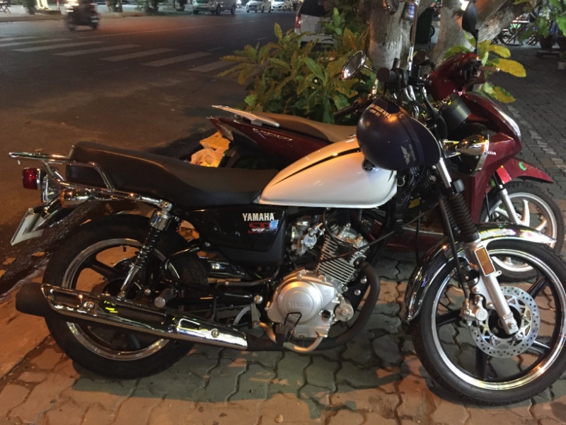 8972 18-6-19 motorbikes