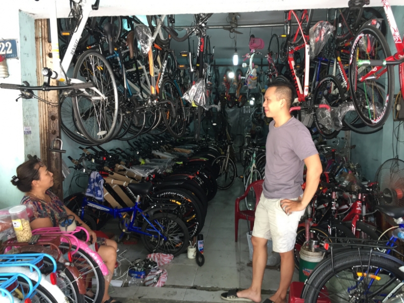 8977 19-6-19 bike shop