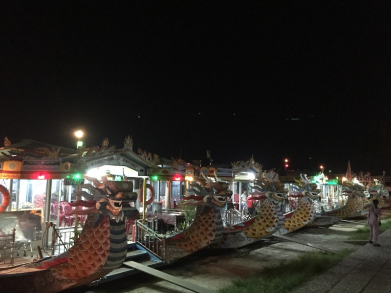 9056 20-6-19 dragon boats