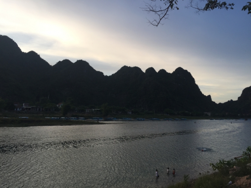 9208 29-6-19 eveni9ng river