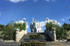 8734  10-6-19 statue
