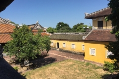 9080 21-6-19 courtyard