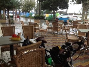 1652-12-10-brian-rainy-cafe